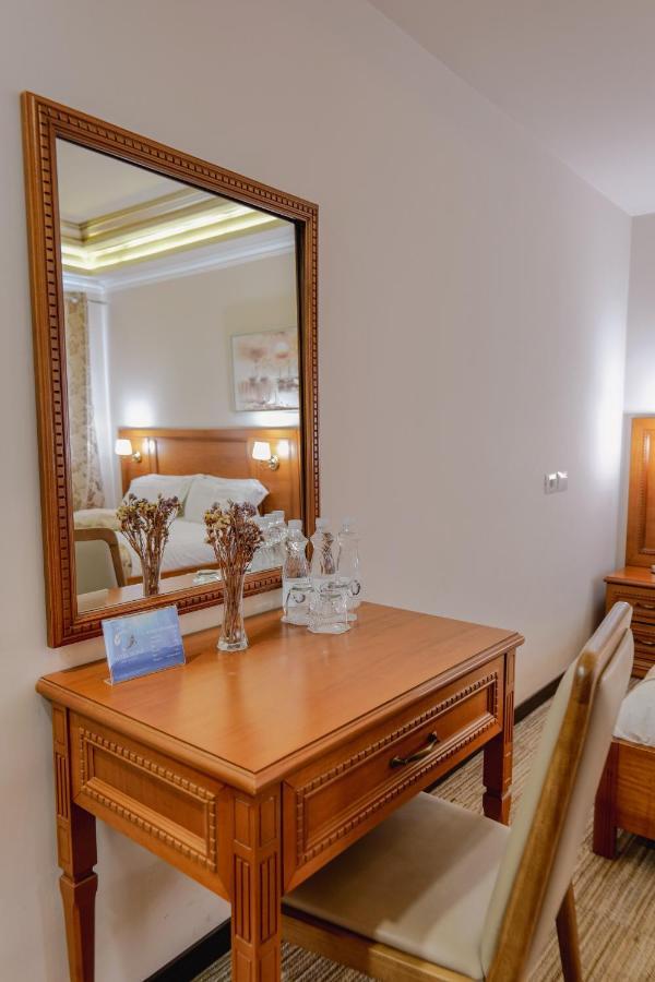 Hotel Boka Tirana Buitenkant foto
