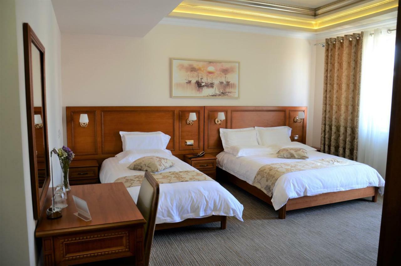 Hotel Boka Tirana Buitenkant foto